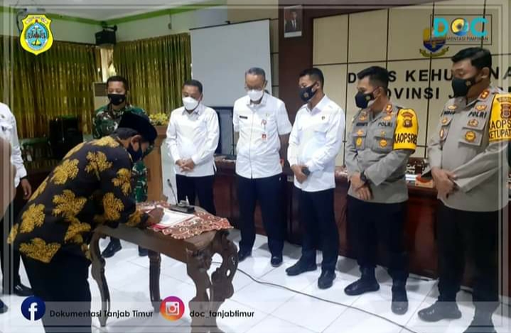 Sekda Tanjabtim, Sapril, S.IP Saat Menghadiri Rakor Pencegahan Karhutla di Dinas Kehutanan Provinsi Jambi, Rabu 19 Mei 2021. Foto : Dokumentasi Tanjab Timur.