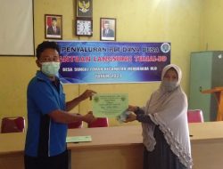 98 Kepala Keluarga di Desa Sungai Toman Terima BLT DD