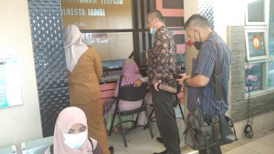 Para korban penipuan penjualan daging babi memberikan laporan beberapa bulan yang lalu. (Foto: SELOKO.ID)