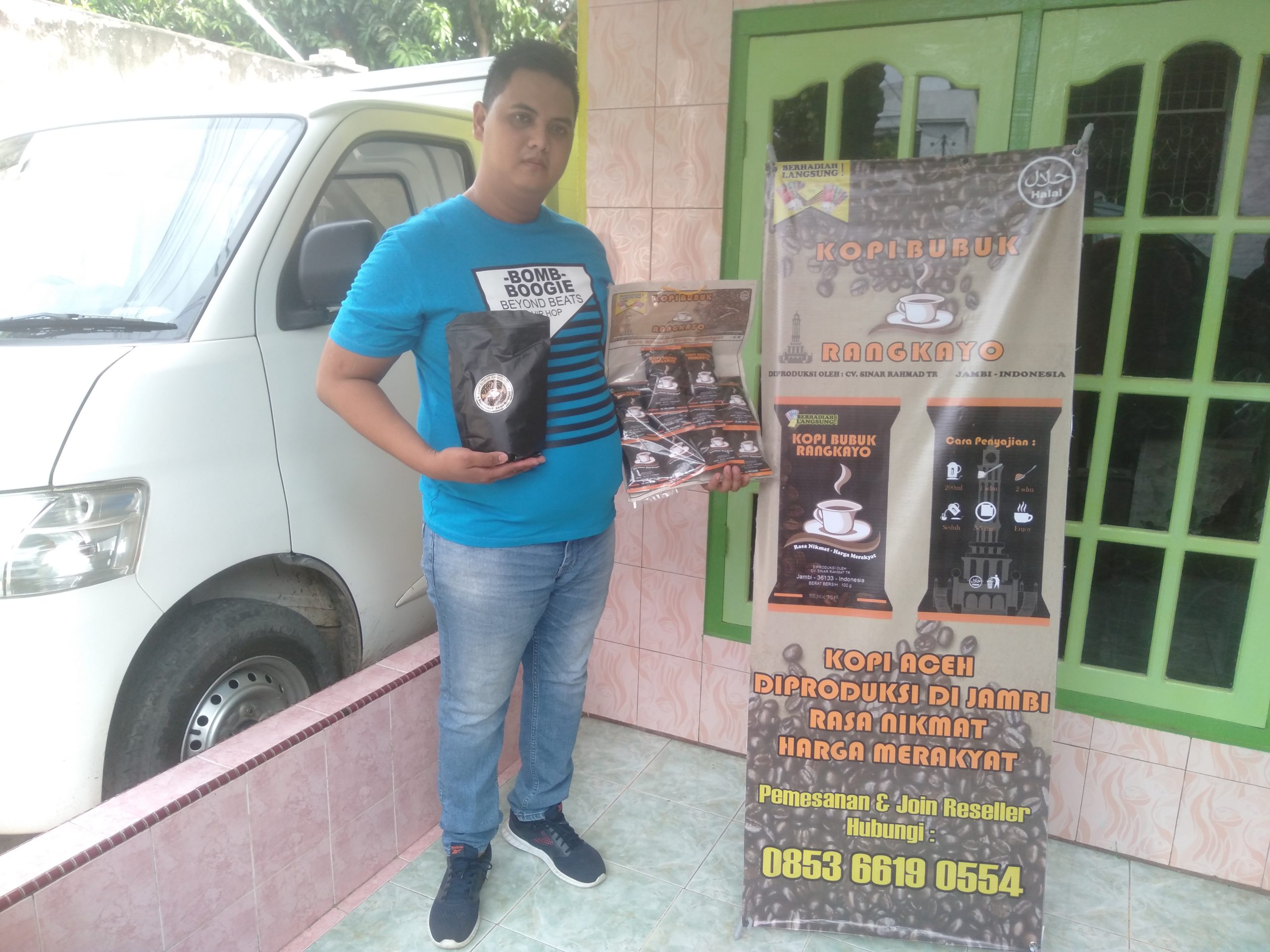 Rackhmad Hidayat, pengusaha muda kopi Rang Kayo. (foto: istimewa)