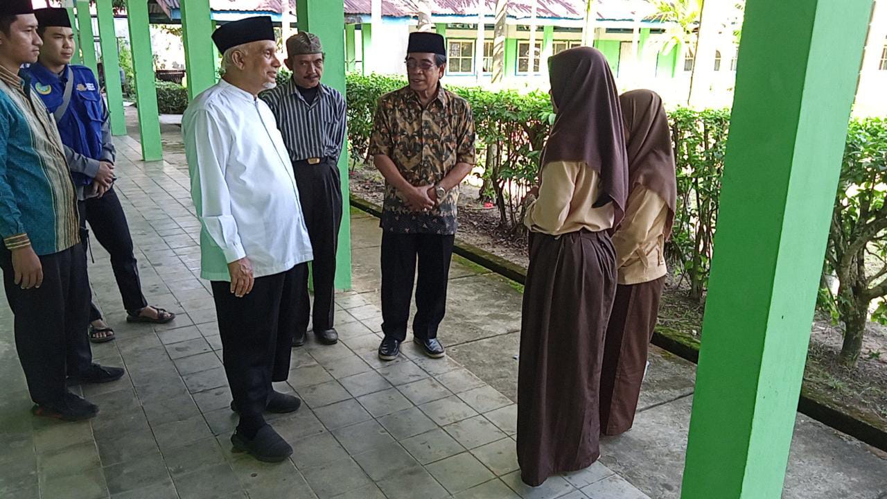 ADI Jambi berkunjung di salah satu sekolah yang ada di Kota Jambi. (Foto: K Sandi)