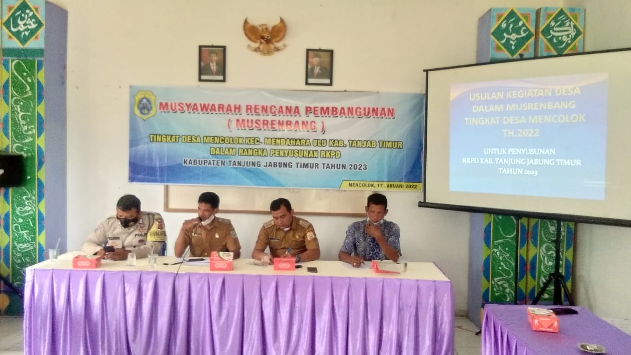 Pemerintah Desa Mencolok melaksanakan Musrenbangdes dalam rangka penyusunan RKP tahun anggaran 2023, Senin (17/01/22).