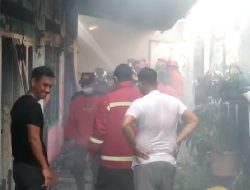 Dipicu Petasan, 11 Rumah Terbakar