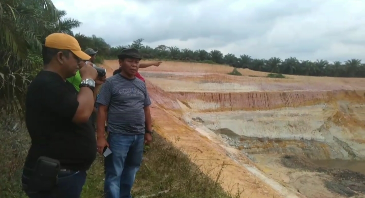 Warga dua RT di Desa Talang Pelita, Kecamatan Mestong, Kabupaten Muaro Jambi menolak keras kehadiran aktivitas penambangan batu bara di dekat permukiman tempat tinggal mereka. (foto:ist)