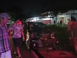 Toyota Agya Tabrak Bus yang Parkir di Badan Jalan Nasional Jambi-Pelembang