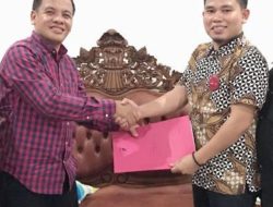 Pilkada Tanjabtim, Aynur Ropik Mendaftar dari PDI Perjuangan