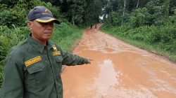 Jalan Rusak di Jaluko Tuai Kritikan dari Ketua AWASI Muaro Jambi