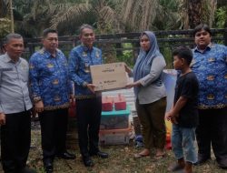 Wakil Bupati Muaro Jambi Serahkan Bantuan Kepada Korban Kebakaran di Desa Kademangan