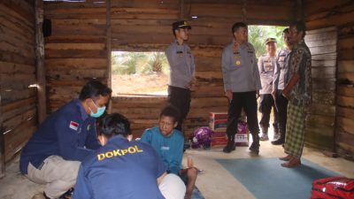 Kepedulian Kapolres Saat Jenguk Warga Sakit, Bantu Biaya Pengobatan hingga Lunasi Hutang Cicilan Rumah
