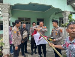 Kapolres Muaro Jambi Kibarkan Bendera Merah Putih di Kecamatan Mestong 