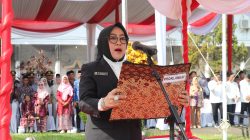Ketua DPRD Zilawati Bacakan Teks Proklamasi di Upacara Kemerdekaan RI, Penuh Penghayatan 