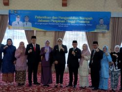 Bupati Dillah Hikmah Sari Lantik 8 Pejabat Eselon II