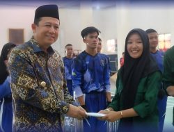 Bupati BBS Lepas Keberangkatan Atlet Drumband Muaro Jambi ke Jakarta 