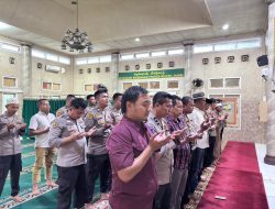Polres Muaro Jambi Gelar Salat Ghaib untuk Korban Bencana Sumatera 