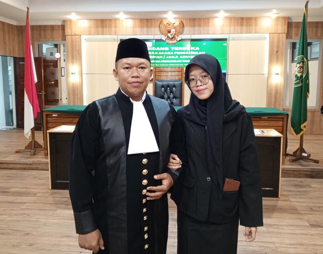 Janiarto, S.H., bersama putri tercinta, Tiara Ika Anjani.