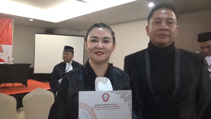 Kapolresta Jambi, Kombes Pol. Boy Sutan Binanga Siregar bersama istri tercinta Fifi Boy Siregar. (foto:ist)