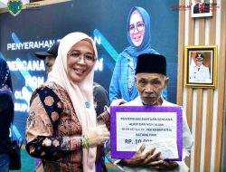 Ringankan Beban Korban Bencana, Ketua TP PKK Batang Hari Zulva Fadhil Salurkan Bantuan