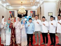 Pererat Sinergisitas, Bupati Batang Hari Fadhil Arief dan Istri Hadiri Open House Gubernur Jambi