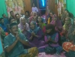 Haru! Ibu-ibu di Kuala Jambi Doakan Ketua DPRD Hj Zilawati Usai Terima Sembako Gratis di Bulan Ramadan