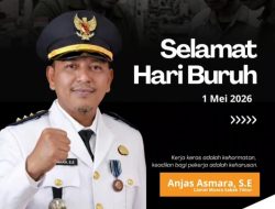 Peringatan Hari Buruh 2026, Camat Muara Sabak Timur Anjas Asmara: Kerja Keras Adalah Kehormatan