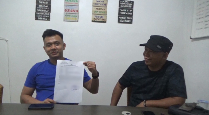 Ary Anggara Bersama Kuasa Hukumnya, Janiarto, S.H.