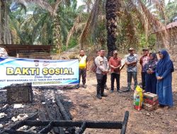 ​Rumah Petani di Muaro Jambi Ludes Terbakar, Kapolsek Bahar Selatan Turun Langsung Berikan Bantuan dan Semangat