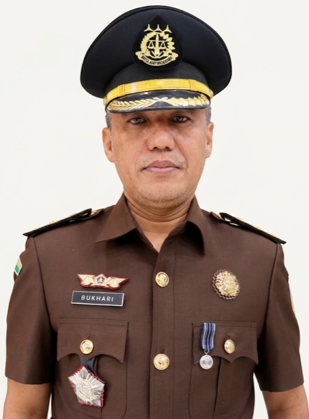 Kasi Intel Kejari Muaro Jambi, Bukhari.