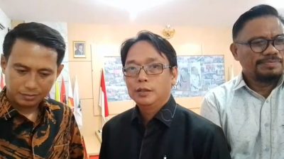 DPD PAN Tanjung Jabung Timur Serahkan SK Kepengurusan Baru Periode 2024-2029 ke Kesbangpol dan KPU