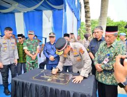 Ketua DPRD Muaro Jambi Aidi Hatta Hadiri Peresmian Jembatan Merah Putih Presisi Bersama Kapolda Jambi