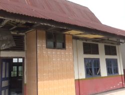 Siswa SDN 124 Muaro Jambi Belum Merdeka, Atap Lapuk Mengancam, Sekolah Kurang Guru