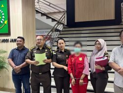Sembunyi 1 Tahun Lebih, Terpidana Perzinahan Diciduk Tim Tabur Kejati Jambi di Tempat Kerja
